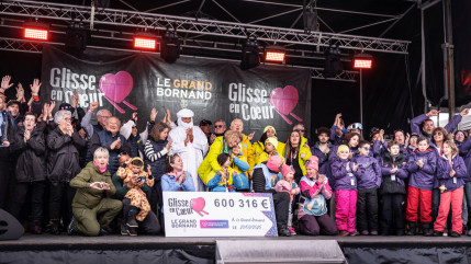 Glisse en Coeur : un joli chèque de dons levés pour l'enfance ce week-end