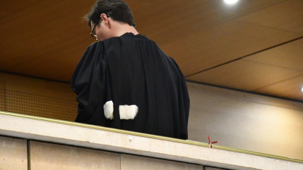 Haute-Savoie : il frappe son &eacute;pouse en plein bal et s&rsquo;en prend &agrave; ceux qui interviennent