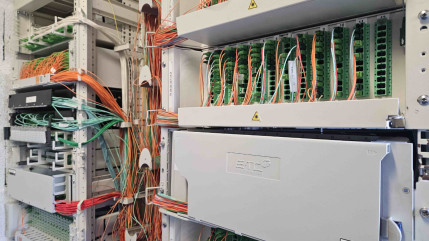 Haute-Savoie : le développement la fibre optique, un enjeu crucial