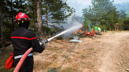 Incendie en Savoie : 500 m&sup2; de v&eacute;g&eacute;tation d&eacute;truits par le feu &agrave; Aime-la-Plagne