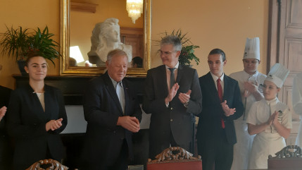 La médaille d'honneur de la Ville de Thonon au Chef Georges Blanc (interview) La médaille d'honneur de la Ville de Thonon au Chef Georges Blanc (interview)