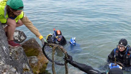 Lac L&eacute;man : plus de 2,6 tonnes de d&eacute;chets ramass&eacute;es lors d&rsquo;une op&eacute;ration de nettoyage