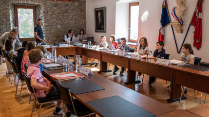 Le nouveau conseil municipal des jeunes d’Arâches-la-Frasse est installé