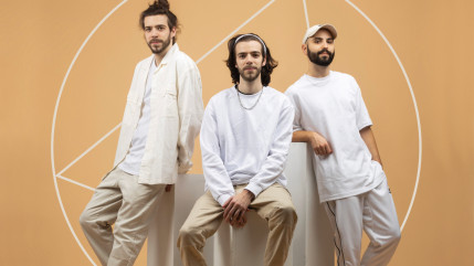 Les savoyards du groupe Dub Silence, sur la scène de Festigrat's, le festival de musique de Praz-de-Lys/Sommand (interview) Les savoyards du groupe Dub Silence, sur la scène de Festigrat's, le festival de musique de Praz-de-Lys/Sommand (interview)