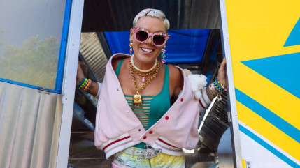 P!nk présente le clip de son nouveau single festif et enjoué (vidéo)