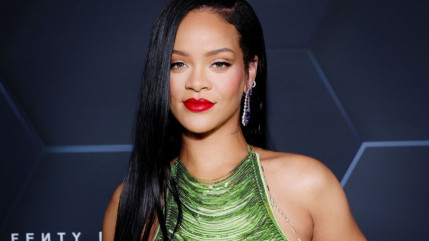 Rihanna dévoile le visage de son petit garçon dans une vidéo sur Tik Tok (vidéo)