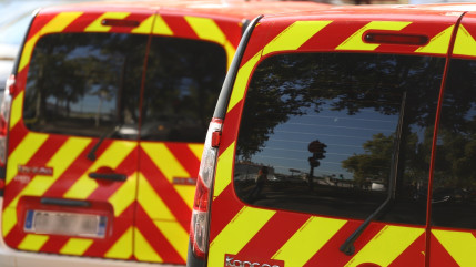 Savoie : un v&eacute;hicule en feu sur l&rsquo;A43 au p&eacute;age de Chignin