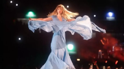 Taylor Swift plus forte qu'Elvis Presley !