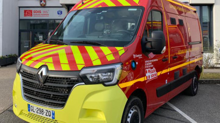 Thonon : Une voiture finit sur le toit, un bless&eacute;