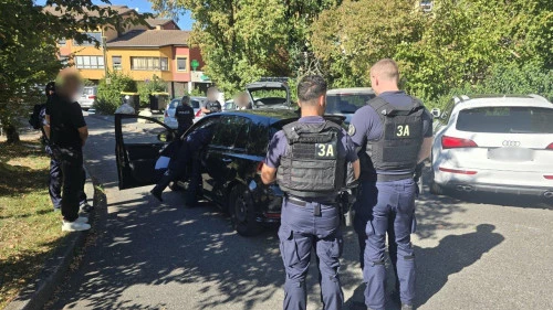 Annemasse : Une cinquantaine de policiers mobilis&eacute;s dans plusieurs quartiers
