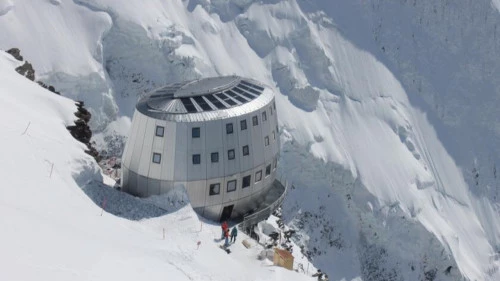 Mont-Blanc : pourquoi la voie normale va &ecirc;tre ferm&eacute;e plusieurs jours fin mai