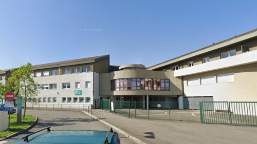 Pr&egrave;s de Thonon : un coll&egrave;ge &eacute;vacu&eacute; apr&egrave;s le d&eacute;collement de plaques dans le b&acirc;timent